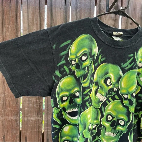 Liquid Blue Authentic Green Skull Print Black T Shirt Large Adult Vintage 2001 - Picture 9 of 16